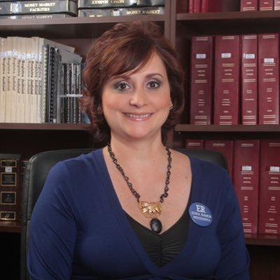 Giovanna Avendaño - Abogada especialista en inmigración